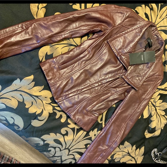 Jacket - Picture 1 of 6